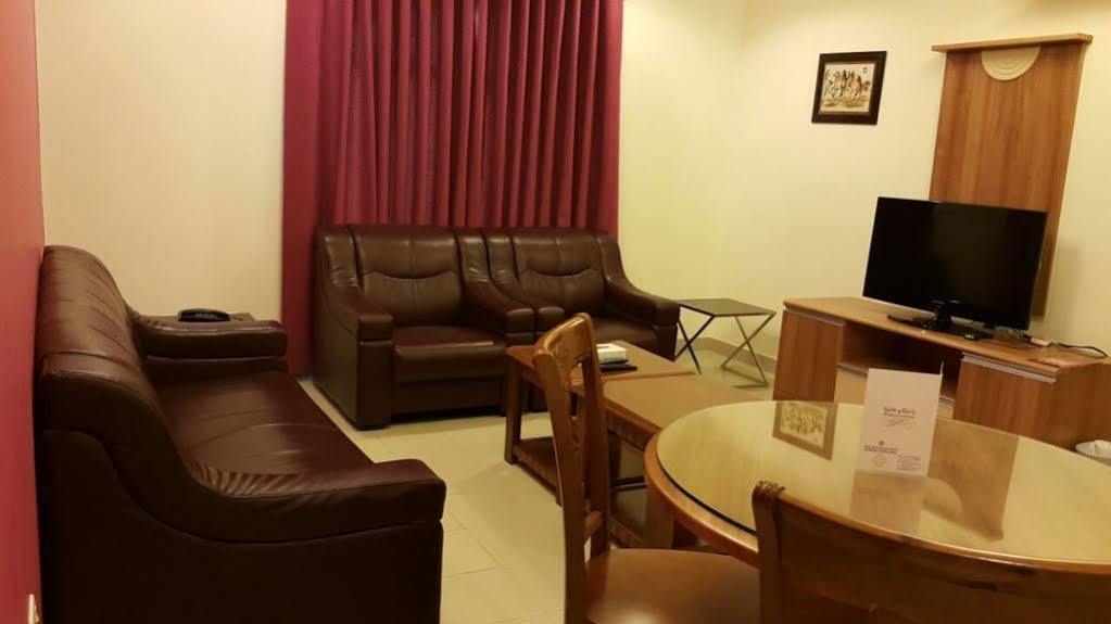 Al Manaf Hotel Suites Muscat Exterior foto